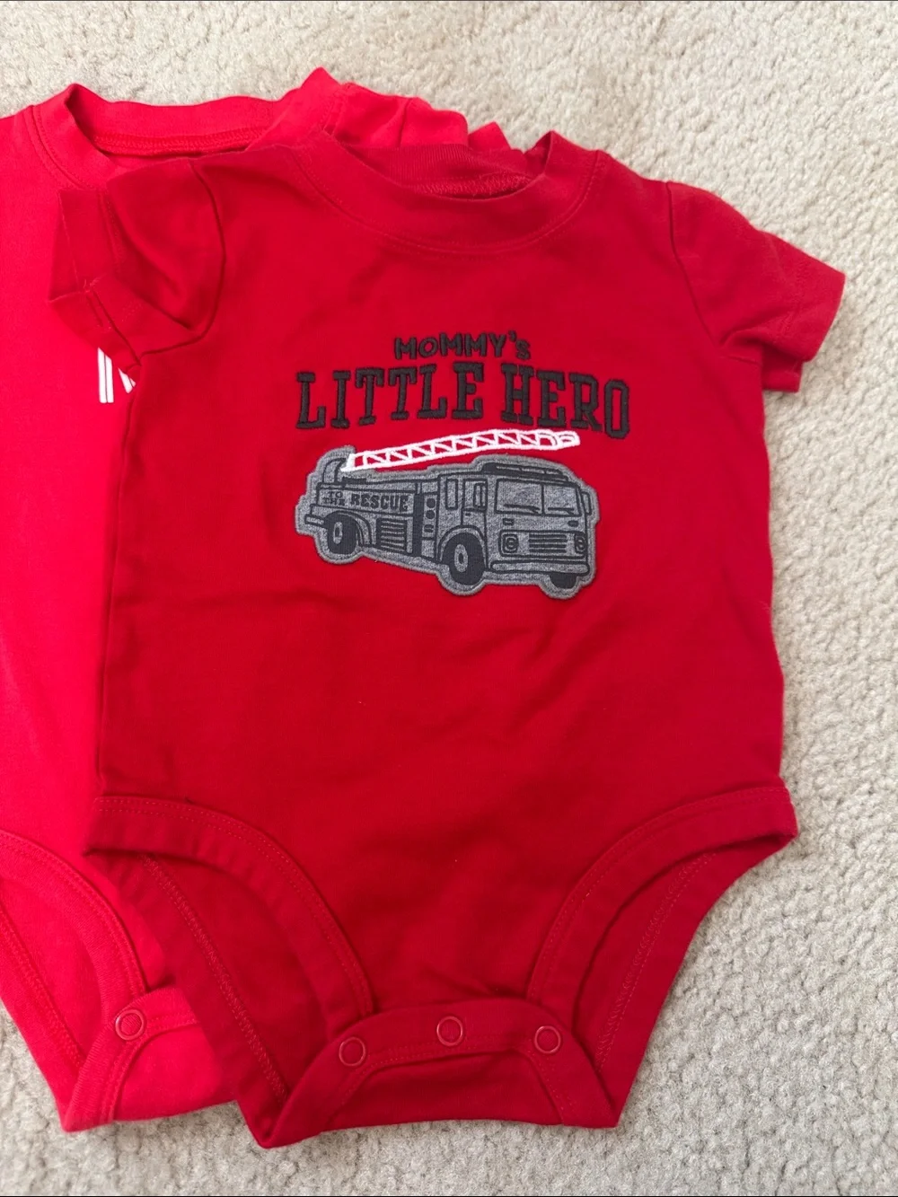 EUC Carter's Baby One-Piece Bodysuit Bundle - size 9 months